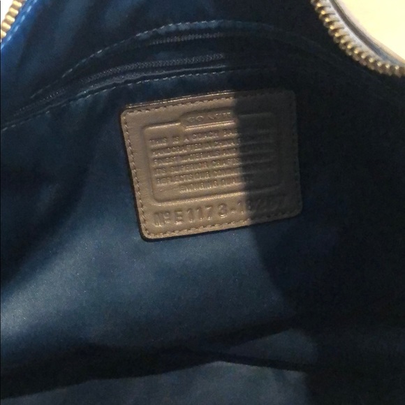 Coach Shoulder Bag with Crossbody Option - Picture 3 of 4